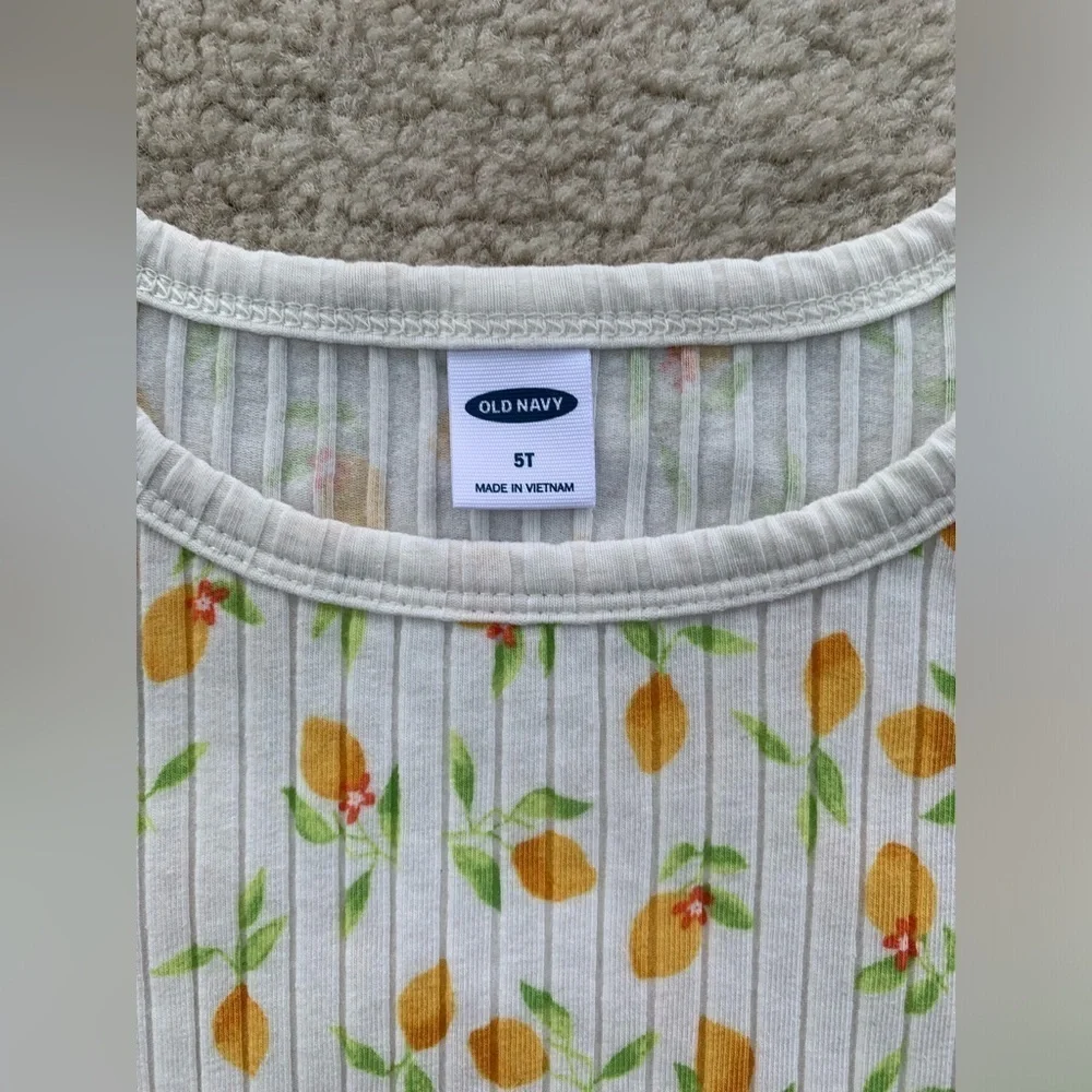 Old Navy Size 5T Lemon Print Ribbed Lettuce Edge Tee